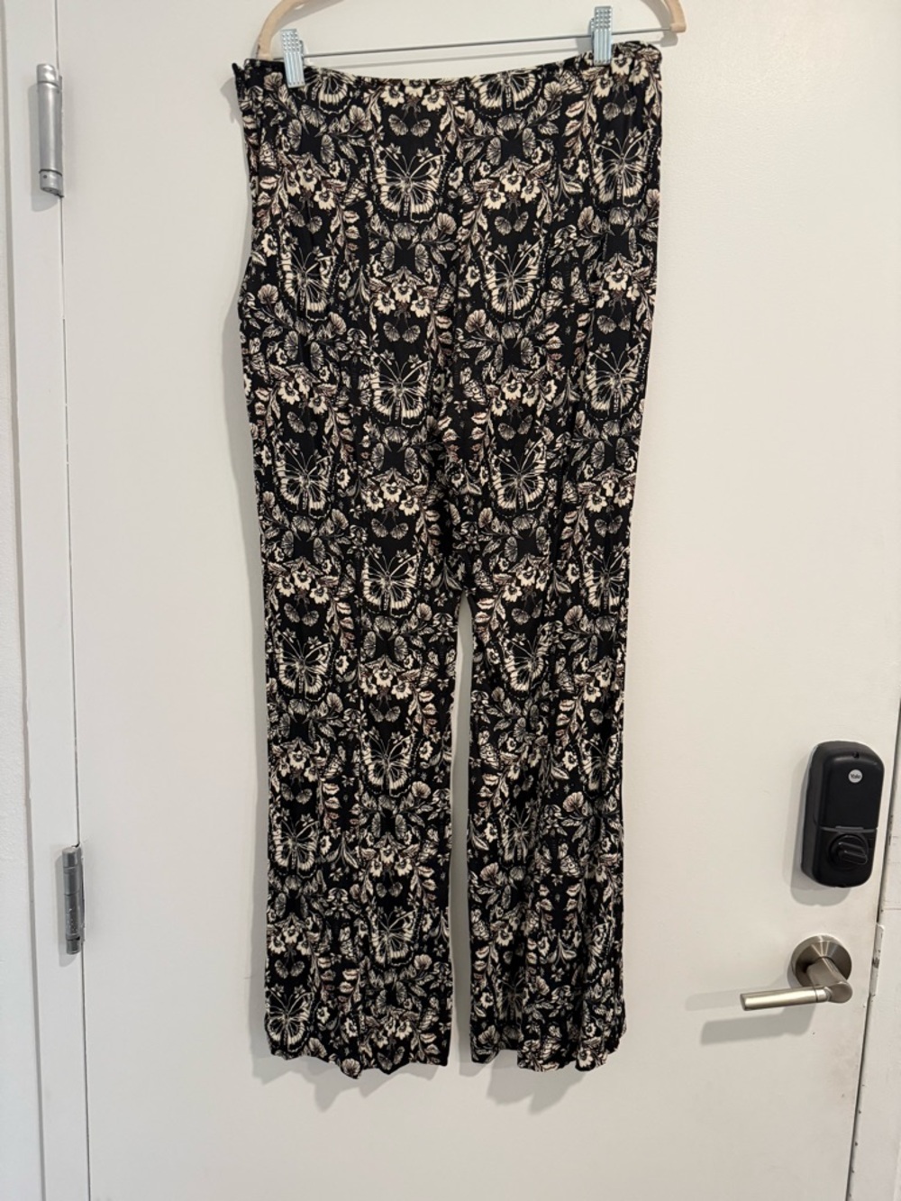 Anthropologie sat flare pant - Picture 4 of 7